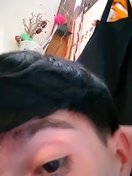 LUISSLEONN0958 online show from 09/12/25, 11:15