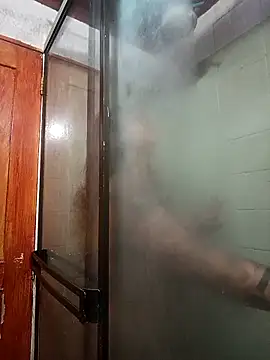 Snapshot of TiffanyTomshon chatting on 10/25/25, 09:42 TiffanyTomshon online show from 10/25/25, 09:42