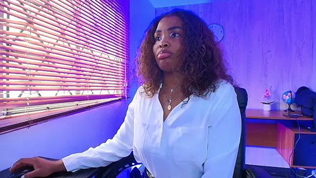 ArianaBeake online show from 12/02/25, 09:43