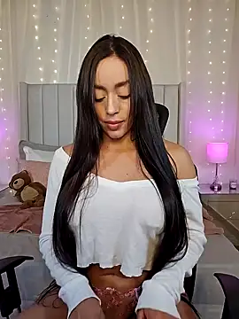 AriadnaTaylor online show from 10/08/25, 05:21