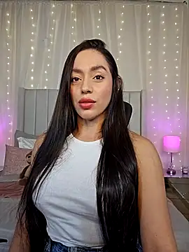 AriadnaTaylor online show from 11/25/25, 05:46