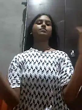 Snapshot of Tara2007 chatting on 10/07/25, 10:23 Tara2007 online show from 10/07/25, 10:23