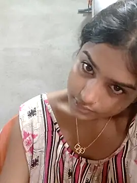 Snapshot of Tara2007 chatting on 10/18/25, 08:15 Tara2007 online show from 10/18/25, 08:15