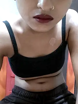 Snapshot of Tara2007 chatting on 11/04/25, 07:57 Tara2007 online show from 11/04/25, 07:57