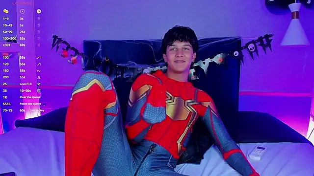 Leo Savage  online show from 10/28/25, 04:16