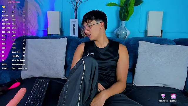 Leo Savage  online show from 01/14/26, 03:01