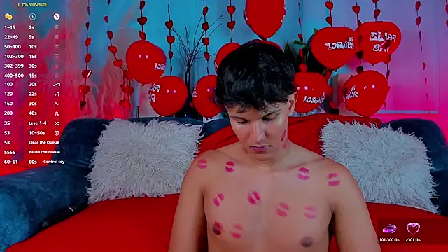 Leo Savage  online show from 02/15/26, 04:09