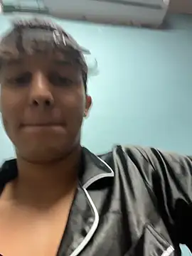 Leo Savage  online show from 03/17/26, 03:44