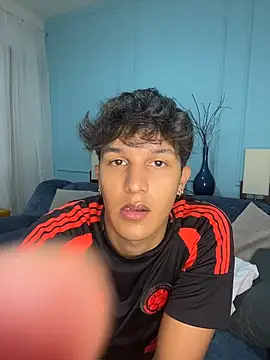 Leo Savage  online show from 03/23/26, 03:10