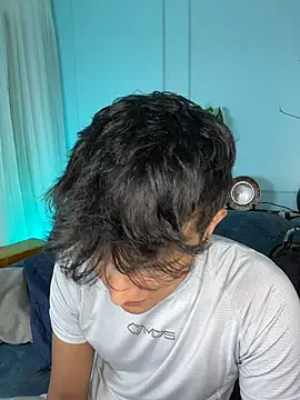 Leo Savage  online show from 03/27/26, 03:45