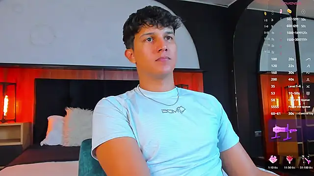 Leo Savage  online show from 05/03/26, 04:07