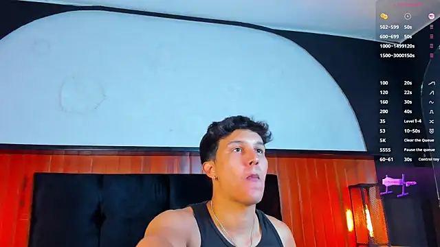 Leo Savage  online show from 05/04/26, 04:41