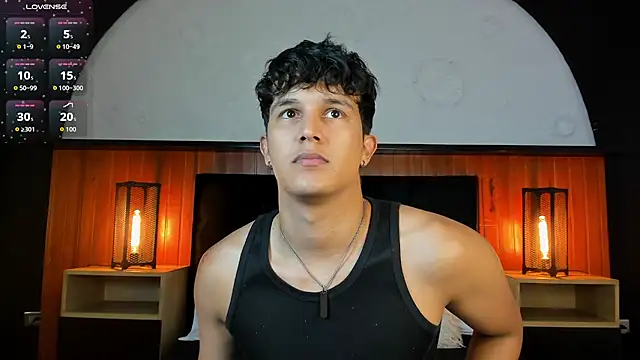 Leo Savage  online show from 05/09/26, 04:06