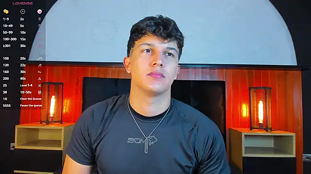 Leo Savage  online show from 06/01/26, 04:14