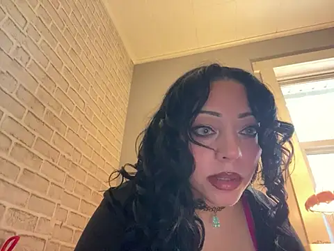 Kendall knox online show from 10/13/25, 05:35