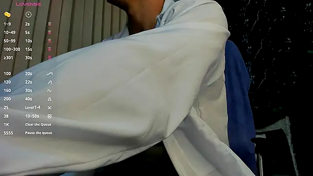 Alexander ferre online show from 10/04/25, 07:34