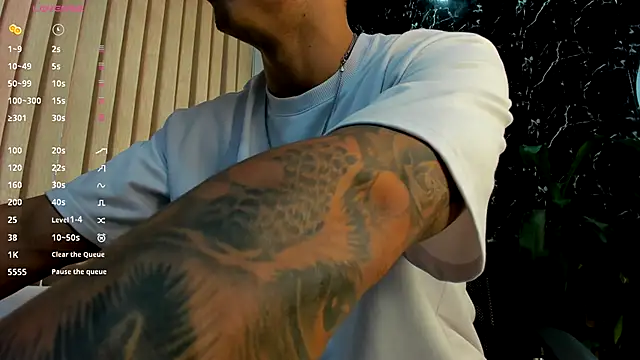 Alexander ferre online show from 10/06/25, 02:25