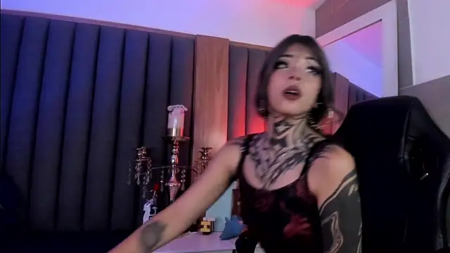 misstomie  online show from 03/27/26, 06:41