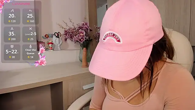 Snapshot of kata22sofia chatting on 12/16/25, 04:23 kata22sofia online show from 12/16/25, 04:23