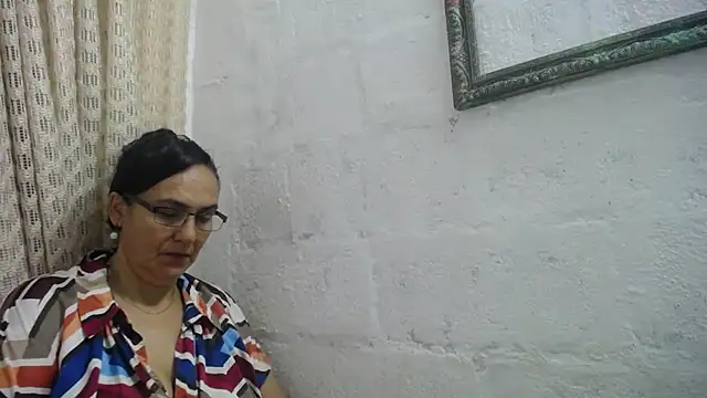 gabbyparker  online show from 06/02/26, 08:05