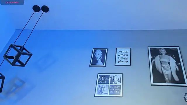 Cloedurant online show from 03/19/26, 12:42