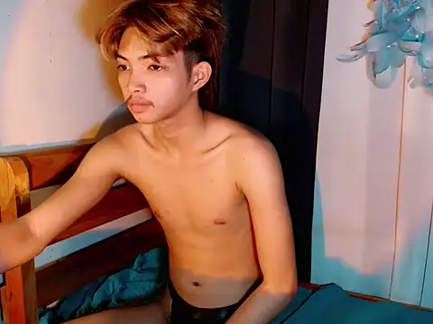 addicted to alex online show from 11/17/25, 06:30