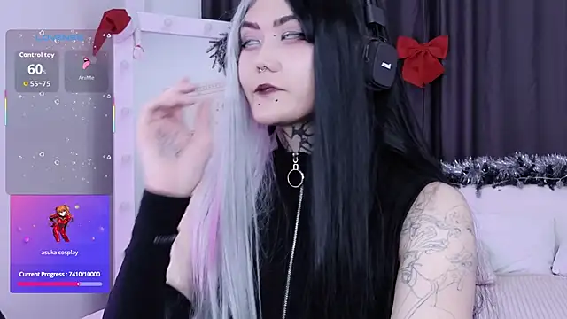 GothXRaven online show from 12/22/25, 10:45