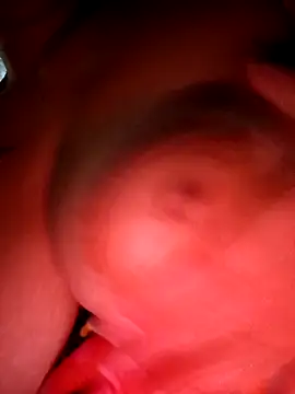 BomBomLuu online show from 12/18/25, 11:44