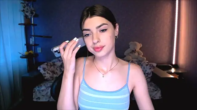 Dianaa Lee0 online show from 08/03/26, 02:11