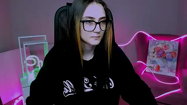 olivianorton online show from 11/25/25, 03:12