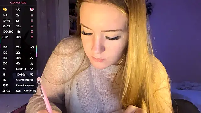 PandaFluff online show from 09/30/25, 04:12