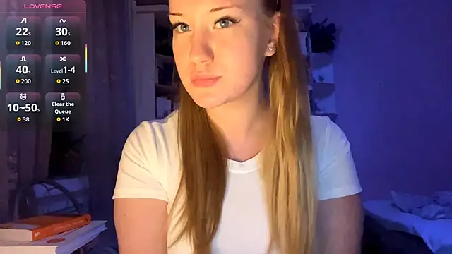 PandaFluff online show from 10/02/25, 04:25