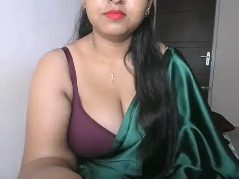 its me Rashmi online show from 09/25/25, 05:27