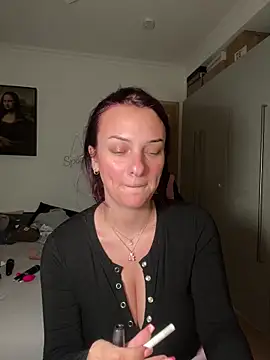 OliviaaFischer online show from 03/02/26, 08:04