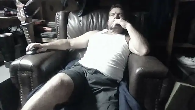 bmnn2244 online show from 10/23/25, 01:05