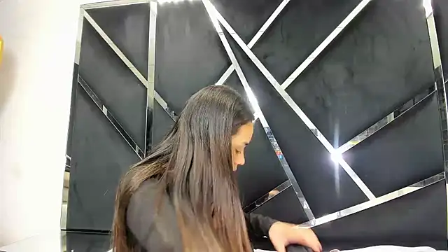 Snapshot of Noa_Arez chatting on 02/04/26, 06:08 Noa Arez online show from 02/04/26, 06:08