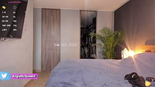 Sarajames online show from 02/14/25, 08:37