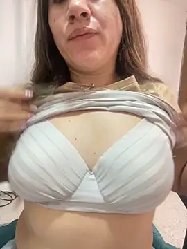 emma hot2006 online show from 10/01/25, 05:41