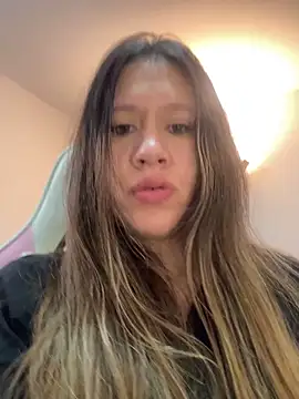 emma hot2006 online show from 10/23/25, 02:49