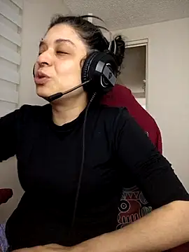 miss carmila1 online show from 11/13/25, 01:37