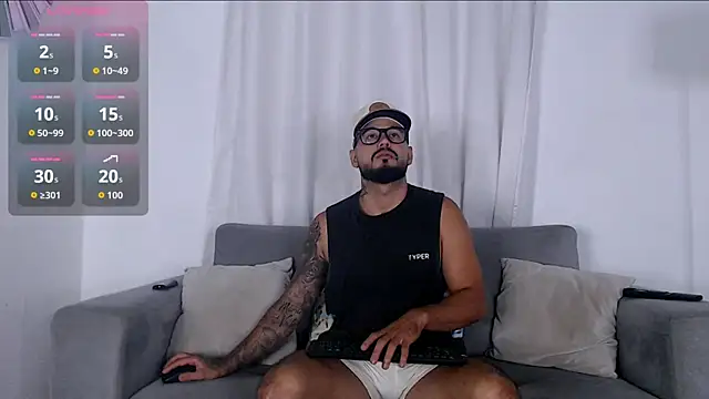 Eric Evans1 online show from 10/22/25, 02:56