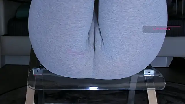 Cameltoe squirt inPants online show from 05/26/26, 07:15