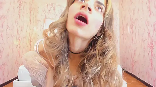 Emily Whinfre online show from 03/06/26, 08:05