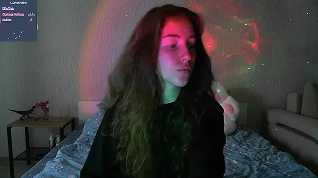 Snapshot of eskatmi chatting on 09/22/25, 12:45 eskatmi online show from 09/22/25, 12:45