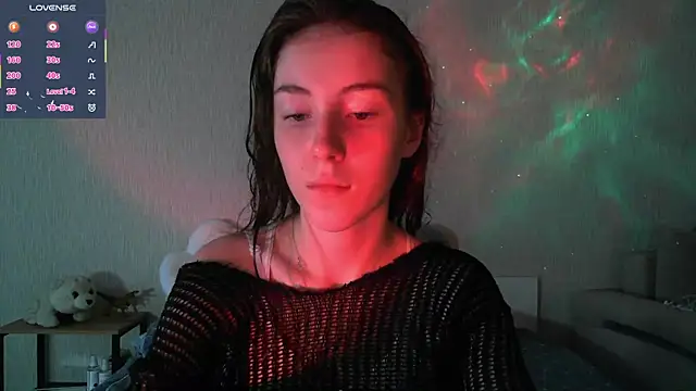 Snapshot of eskatmi chatting on 10/17/25, 12:25 eskatmi online show from 10/17/25, 12:25