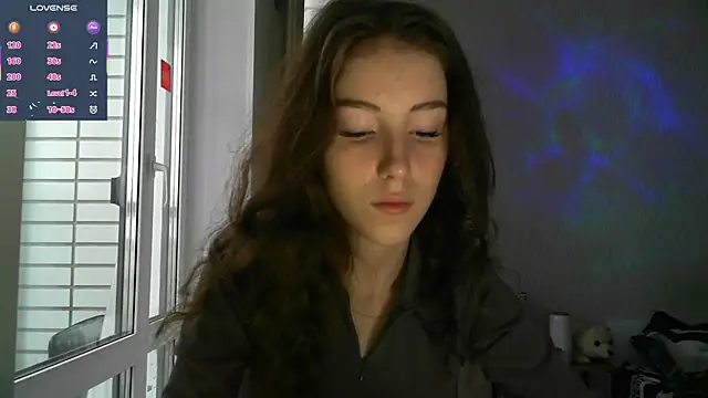 Snapshot of eskatmi chatting on 11/26/25, 03:40 eskatmi online show from 11/26/25, 03:40