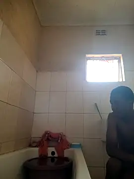 Snapshot of sweetdickboy2 chatting on 10/18/25, 06:05 sweetdickboy2 online show from 10/18/25, 06:05