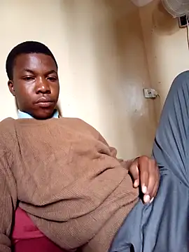 Snapshot of sweetdickboy2 chatting on 11/19/25, 05:07 sweetdickboy2 online show from 11/19/25, 05:07