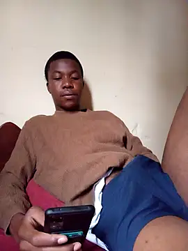 Snapshot of sweetdickboy2 chatting on 11/20/25, 05:07 sweetdickboy2 online show from 11/20/25, 05:07