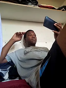 Snapshot of sweetdickboy2 chatting on 11/27/25, 07:10 sweetdickboy2 online show from 11/27/25, 07:10